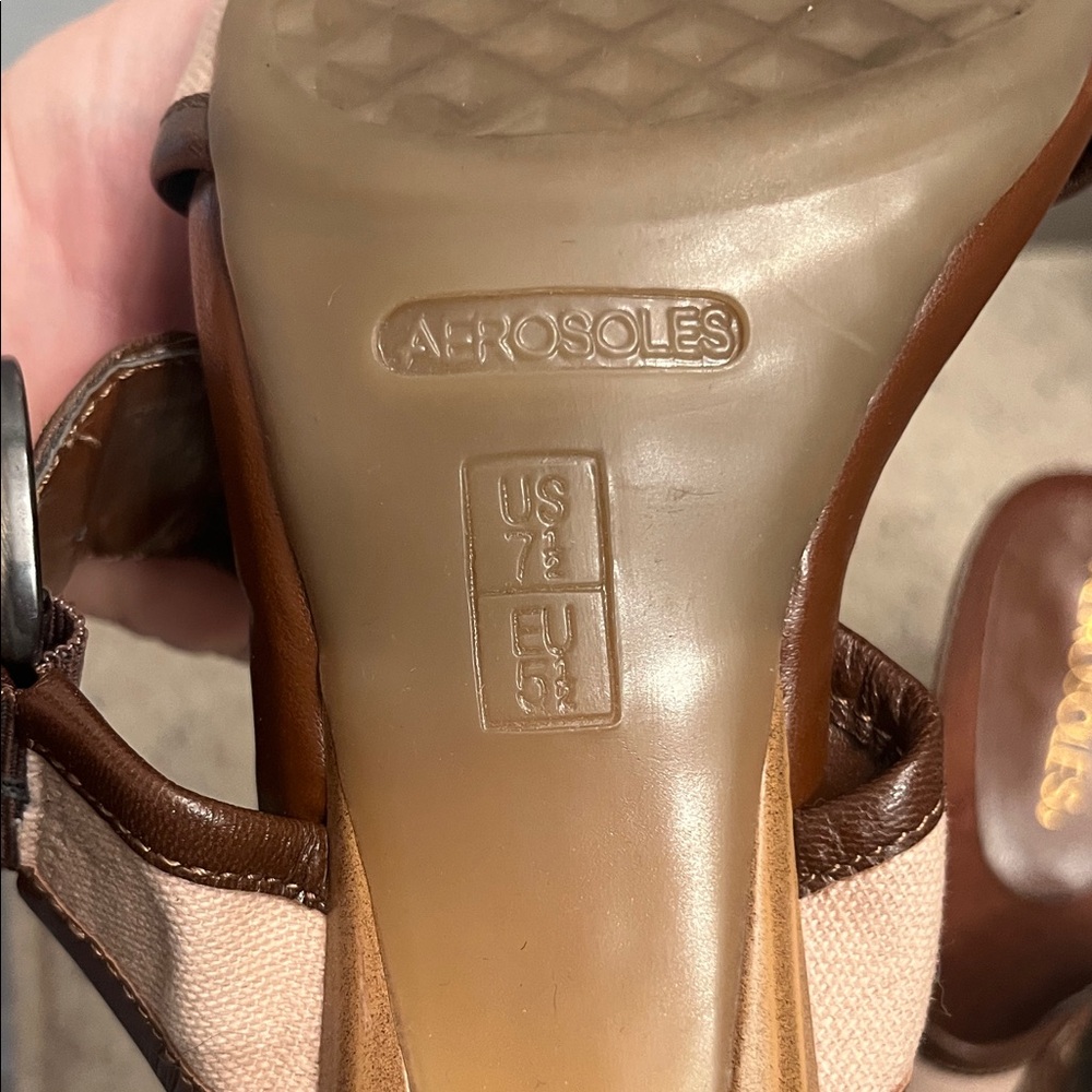 AEROSOLES Cream and Brown Leather Strappy Heels - Picture 5 of 7